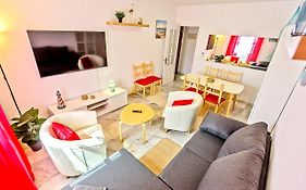Plaza de Cárcel 3-bedroom Apartment